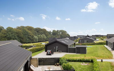 Sigrun - 300M from the Sea