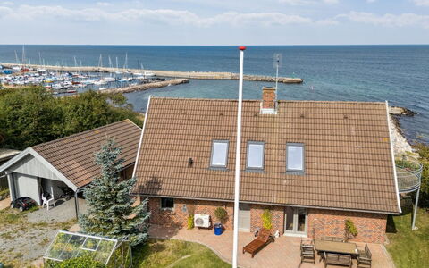 Dzavid - 50M from the Sea: Lejlighed, Ejerlejlighed, Estate, Altan, Villa, Hotel