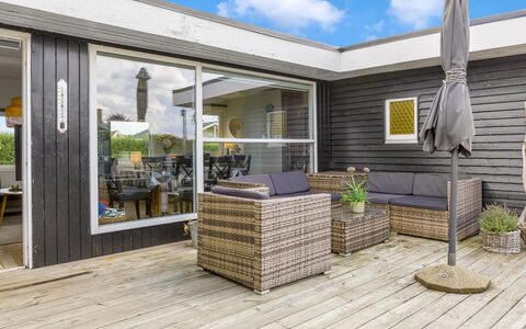 Adia - 500M from the Sea: Møbel, Udendørs Møbler, Bordservice, Bord, Drinkware, Stol, Udendørs Bord, Mad, Flaske