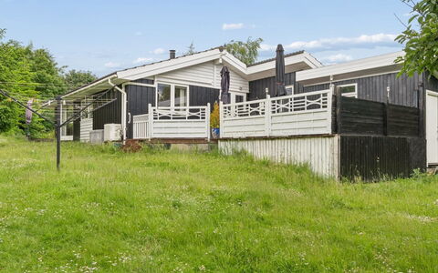 Rikhard - 175M to the Fjord: Hjem, Arkitektur, Hus, Tag, Land Lot, Sommerhus, Veranda, Landdistrikt, Sidespor, Estate