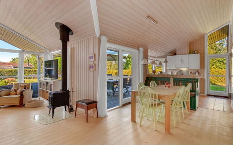 Arisa - 300M from the Sea: Lejlighed, Ejerlejlighed, Estate, Altan, Villa, Hotel