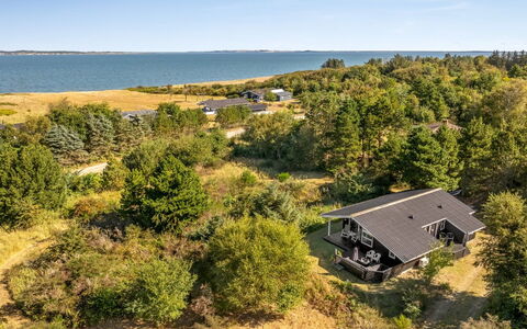 Marisol - 250M to the Fjord: Tag, Hus, Hjem, Sommerhus, Dør, Sidespor, Dæk, Veranda, Planke, Hårdttræ