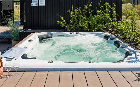 Artur - 800M from the Sea: Kompositmateriale, Fritid, Jacuzzi, Sanitærarmatur, Badekar, Design, Udendørs Møbler, Gårdsplads, Svømmepøl