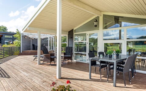 Eisa - 75M from the Sea: Træ, Veranda, Dæk, Skygge, Hårdttræ, Udendørs Struktur, Planke, Bejdse, Design, Tømmer