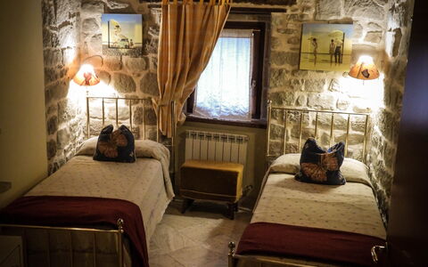 Agriturismo Arcera Apartments: Seng, Møbel, Soveværelse, Sengetøj, Indretning, Sengetøj, Væg, Gulvbelægning, Træ, Etage