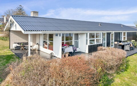 Wrage - from the Sea: Sommerhus, Backyard, Gård, Garden Bygninger, Skur, Sidespor, Udendørs Møbler, Bjælkehytte, Udendørs Struktur, Hytte