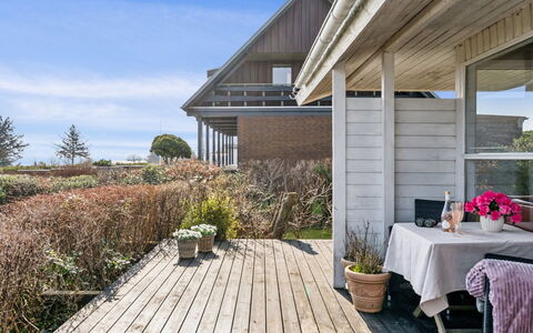 Wrage - from the Sea: Sommerhus, Backyard, Gård, Garden Bygninger, Skur, Sidespor, Udendørs Møbler, Bjælkehytte, Udendørs Struktur, Hytte