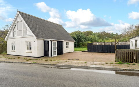 Raika - 25M to the Fjord: Sommerhus, Backyard, Gård, Garden Bygninger, Skur, Sidespor, Udendørs Møbler, Bjælkehytte, Udendørs Struktur, Hytte