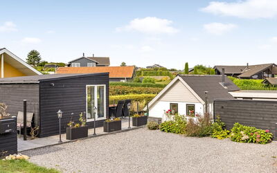 Arnia - 250M from the Sea