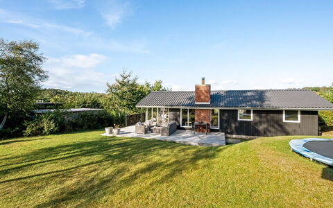 Eggertsine - 1.2Km from the Sea: Træ, Hjem, Veranda, Dæk, Hårdttræ, Tag, Bejdse, Trægulve, Eco Hotel