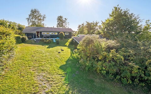 Eggertsine - 1.2Km from the Sea: Træ, Hjem, Veranda, Dæk, Hårdttræ, Tag, Bejdse, Trægulve, Eco Hotel