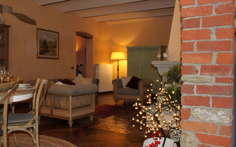 Holiday Home Croce With Spa: Møbel, Indretning, Væg, Gulvbelægning, Træ, Stol, Etage, Stue, Værelse, Belysning