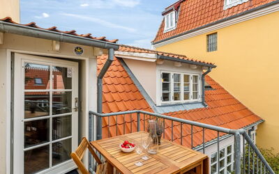 Edel - 250M from the Sea