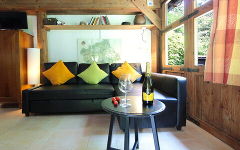 Chalet Fagarè, Pool, Sauna, Prosecco Hills: Møbel, Indretning, Gulvbelægning, Træ, Etage, Loft, Couch, Værelse, Belysning, Stue