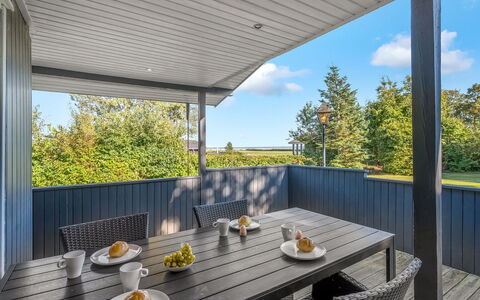 Leani - 150M from the Sea: Græs, Græs-, Land Lot, Sommerhus, Landdistrikt, Eng, Garden Bygninger, Have, Skur