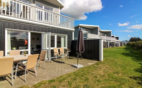 Syriel - 700M from the Sea: Tag, Hus, Hjem, Sommerhus, Dør, Sidespor, Dæk, Veranda, Planke, Hårdttræ