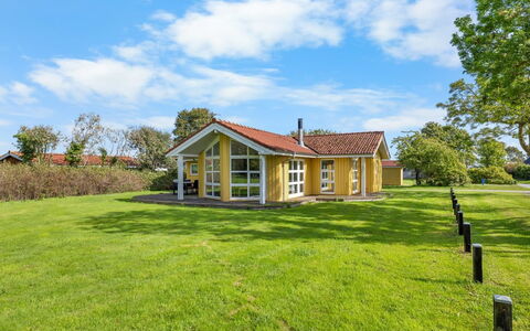 Solja - 85M from the Sea: Græs, Græs-, Land Lot, Sommerhus, Landdistrikt, Eng, Garden Bygninger, Have, Skur