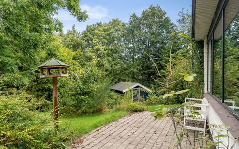 Velika - 300M to the Fjord: Sommerhus, Backyard, Gård, Garden Bygninger, Skur, Sidespor, Udendørs Møbler, Bjælkehytte, Udendørs Struktur, Hytte