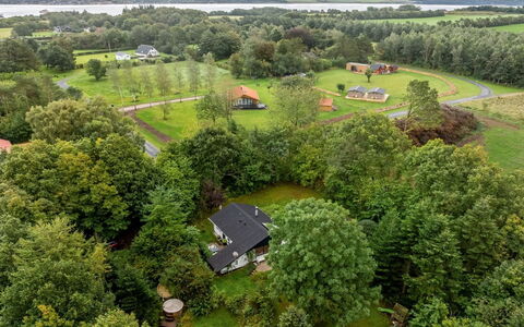 Velika - 300M to the Fjord: Græs, Græs-, Land Lot, Sommerhus, Landdistrikt, Eng, Garden Bygninger, Have, Skur