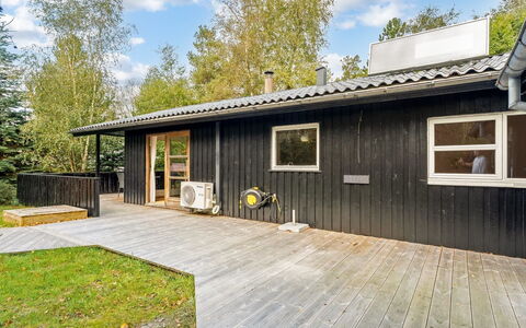 Ingamaj - 4Km from the Sea: Sommerhus, Backyard, Gård, Garden Bygninger, Skur, Sidespor, Udendørs Møbler, Bjælkehytte, Udendørs Struktur, Hytte