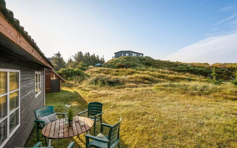Acucena - 500M from the Sea: Sommerhus, Backyard, Gård, Garden Bygninger, Skur, Sidespor, Udendørs Møbler, Bjælkehytte, Udendørs Struktur, Hytte