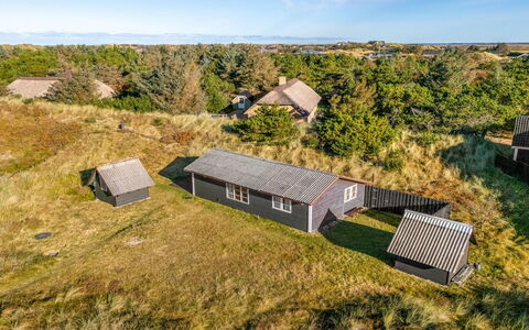 Acucena - 500M from the Sea: Sommerhus, Backyard, Gård, Garden Bygninger, Skur, Sidespor, Udendørs Møbler, Bjælkehytte, Udendørs Struktur, Hytte
