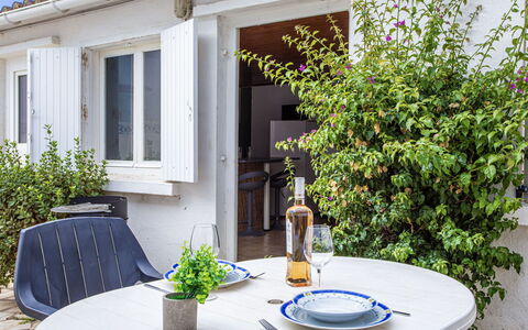 Abdon Gaux: Hill Station, Bjerglandsby, Altan, Alps