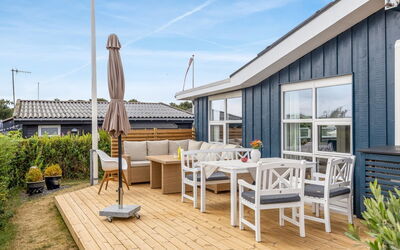 Skarthi - 200M from the Sea