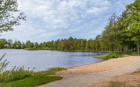 Leas Pärla: Vand, Vandressourcer, Krop Af Vand, Træ, Natur, Naturlige Landskab, Bank, Vandløb, Vandvej, Sø