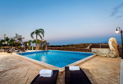 Villa La Musa: Blå, Svømmepøl, Udvej, Udendørs Møbler, Eco Hotel, Hotel, Villa, Liggestol, Ferieby, Paraply