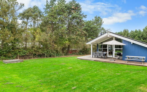 Ellinor - 190M from the Sea: Tag, Hus, Hjem, Sommerhus, Dør, Sidespor, Dæk, Veranda, Planke, Hårdttræ