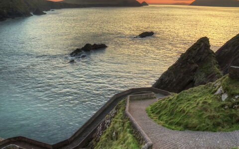 Dingle Cy (Tr4) - 3 Bed No 12: Vand, Krop Af Vand, Kyst, Headland, Coastal Og Oceaniske Landskabsformer, Hav, Naturlige Landskab, Terræn, Rots, Promontory