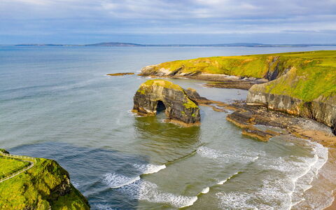 Ballybunion(Tr4) Hc No 21: Rots, Terræn, Arch, Headland, Kyst, Outcrop, Hav, Coastal Og Oceaniske Landskabsformer, Ocean