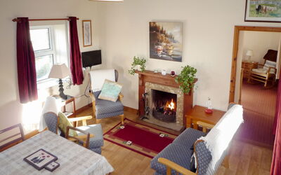 Bridies Holiday Cottage Roundstone