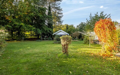 Ranka - 300M from the Sea: Sommerhus, Backyard, Gård, Garden Bygninger, Skur, Sidespor, Udendørs Møbler, Bjælkehytte, Udendørs Struktur, Hytte