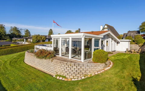 Valea - 600M from the Sea: Sommerhus, Backyard, Gård, Garden Bygninger, Skur, Sidespor, Udendørs Møbler, Bjælkehytte, Udendørs Struktur, Hytte