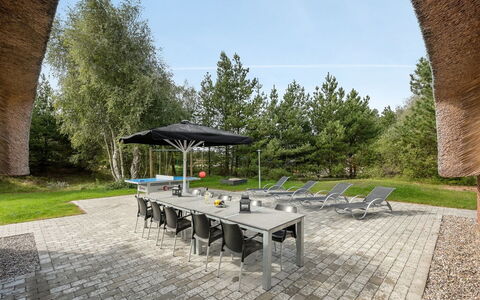 Alvina - 3.2Km from the Sea: Møbel, Udendørs Møbler, Stol, Have, Udendørs Bord, Skygge, Landscaping, Backyard, Gård, Lawn