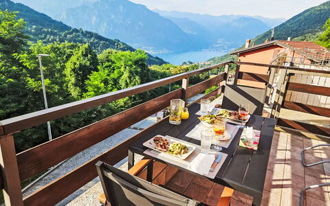 Bellavista: Bjergrige Landskabsformer, Møbel, Bjergkæde, Hill Station, Altan, Dal, Stol, Eco Hotel, Kam, Hårdttræ