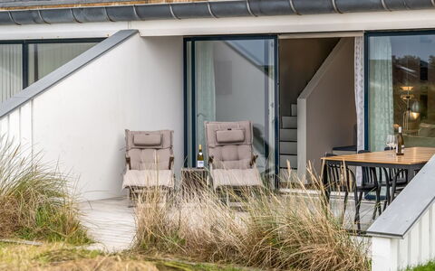 Adelbrand - 1Km from the Sea: Træ, Møbel, Lejlighed, Værelse, Loft, Bejdse, Stol, Hårdttræ, Klarlak, Tømmer