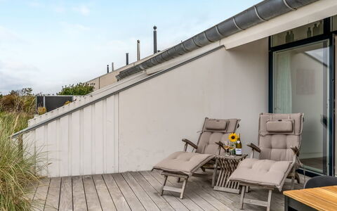 Adelbrand - 1Km from the Sea: Træ, Møbel, Lejlighed, Værelse, Loft, Bejdse, Stol, Hårdttræ, Klarlak, Tømmer