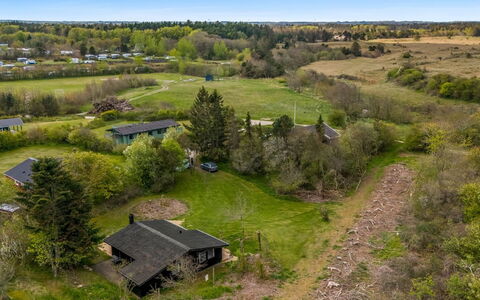 Wenche - 840M from the Sea: Naturligt Miljø, Landskab, Økoregion, Landdistrikt, Land Lot, Almindeligt, Græs-, Plantesamfund, Fugleperspektiv, Sommerhus