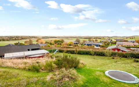 Benite - 600M from the Sea: Sommerhus, Backyard, Gård, Garden Bygninger, Skur, Sidespor, Udendørs Møbler, Bjælkehytte, Udendørs Struktur, Hytte