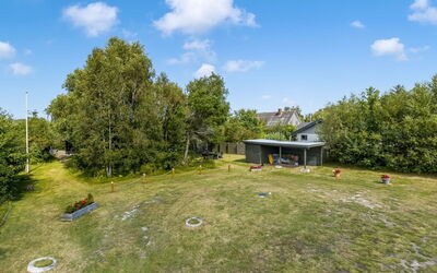 Naema - 500M from the Sea