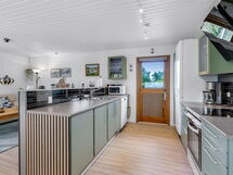 Naema - 500M from the Sea