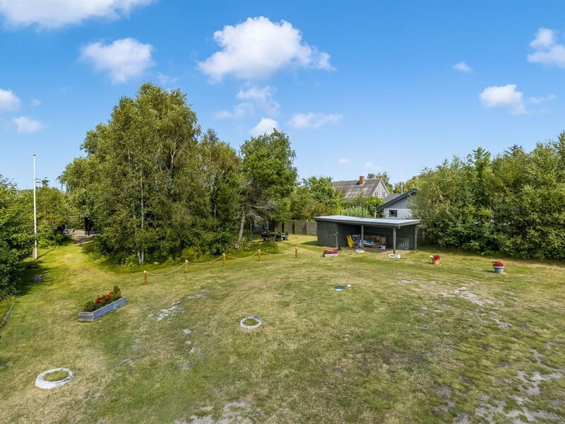 Naema - 500M from the Sea