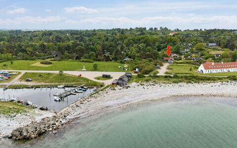 Terne - 90M from the Sea: Sommerhus, Backyard, Gård, Garden Bygninger, Skur, Sidespor, Udendørs Møbler, Bjælkehytte, Udendørs Struktur, Hytte