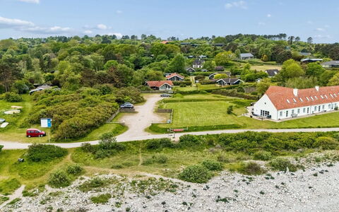 Terne - 90M from the Sea: Sommerhus, Backyard, Gård, Garden Bygninger, Skur, Sidespor, Udendørs Møbler, Bjælkehytte, Udendørs Struktur, Hytte