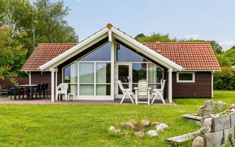 Terne - 90M from the Sea: Sommerhus, Backyard, Gård, Garden Bygninger, Skur, Sidespor, Udendørs Møbler, Bjælkehytte, Udendørs Struktur, Hytte