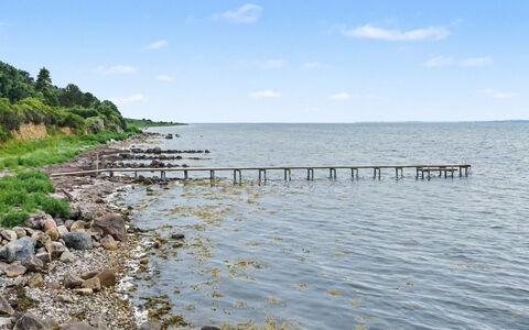 Sigbrit - 100M from the Sea: Blå, Vand, Vandressourcer, Krop Af Vand, Horisont, Coastal Og Oceaniske Landskabsformer, Kyst, Sommer, Vandvej