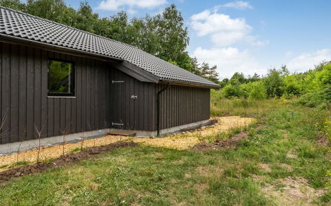 Jelisaveta - 45Km from the Sea: Sommerhus, Backyard, Gård, Garden Bygninger, Skur, Sidespor, Udendørs Møbler, Bjælkehytte, Udendørs Struktur, Hytte